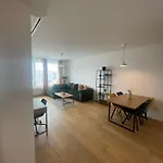 Apartment New Downtown Couple Minute From The Old Town Bratislava